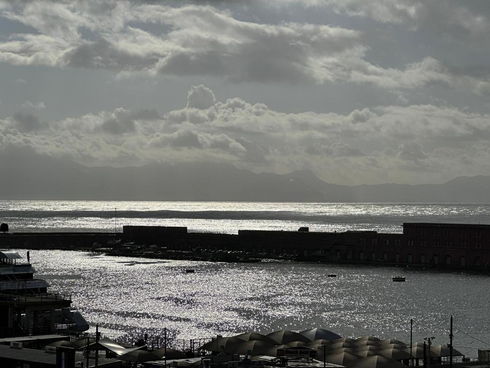 La Dimora Al Castello Central Flat Naples - My Place Buitenkant foto